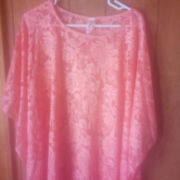 1 2 3 oversized floral mesh top size one size NEW - Picture 3 of 6